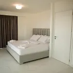 Diamond Sarandë