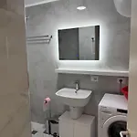 Diamond * Sarandë