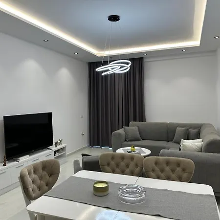 Diamond * Sarandë