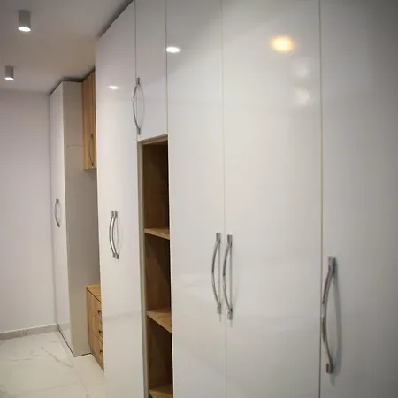 Diamond Apartment